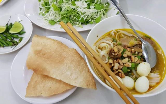 Quán Ăn Quang Tiến - Quán Mì Quảng