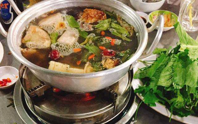 Quê Nhà - Quán Nhậu Bình Dân