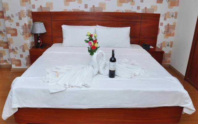 Queen Central Hotel