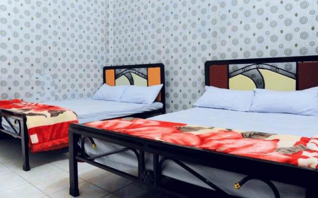Queen Homestay