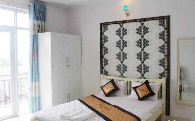 Quỳnh Trân Hotel