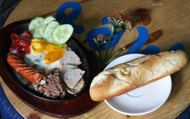 Raw Cafe - Food & Drinks