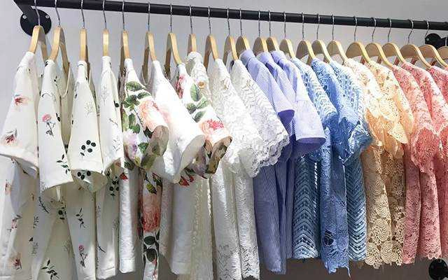 Real Clothes - Lê Văn Sỹ