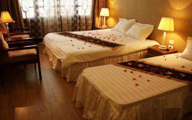Real Hanoi Hotel - Ngõ Trung Yên