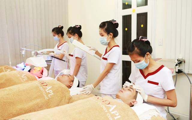 Red Apple - Skin Clinic