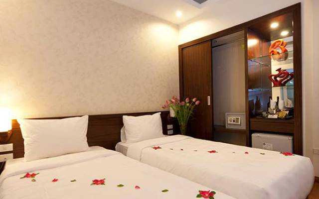 Rising Dragon Hotel - Hàng Bè