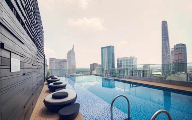 Rooftop Pool Bar - Liberty Central Saigon City Point -  Pasteur