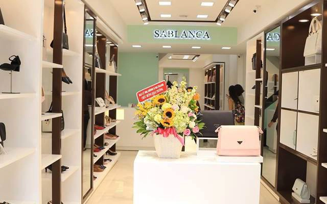 Sablanca - Cách Mạng Tháng 8