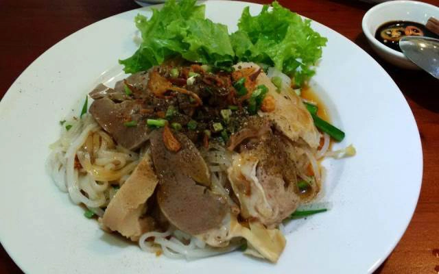 Quán Ăn Sadec Quán - Hủ Tiếu & Bánh Tằm - Nguyễn Đình Chiểu