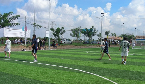 Sân bóng đá Bách Việt 2