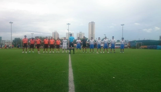 Sân bóng đá nhà văn hoá Thanh Xuân