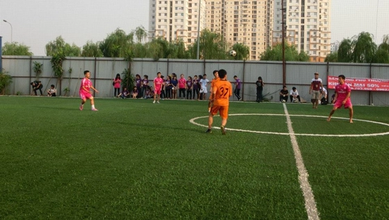 Sân bóng đá Nhất Sơn