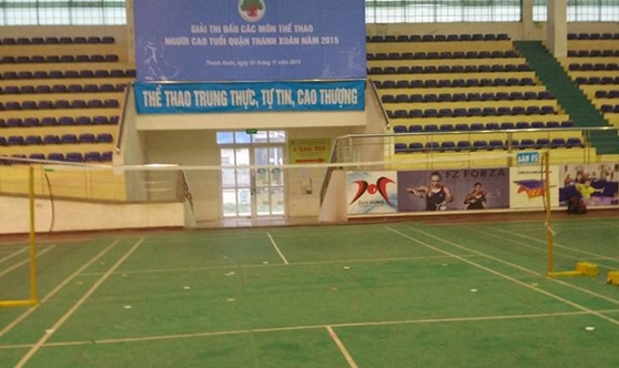 Sân cầu lông Trung tâm thể dục thể thao quận Thanh Xuân