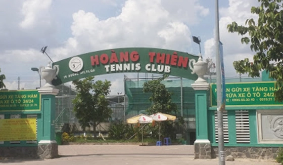 Sân tennis CLB Hoàng Thiên