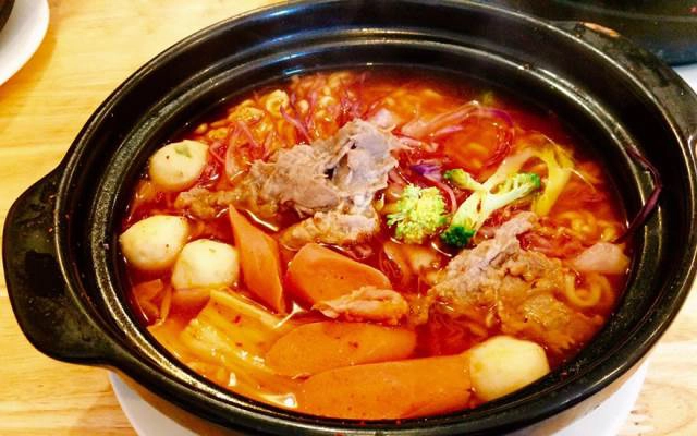 Quán Ăn SaSin - Mì Cay 7 Cấp Độ Hàn Quốc - Ngô Văn Sở