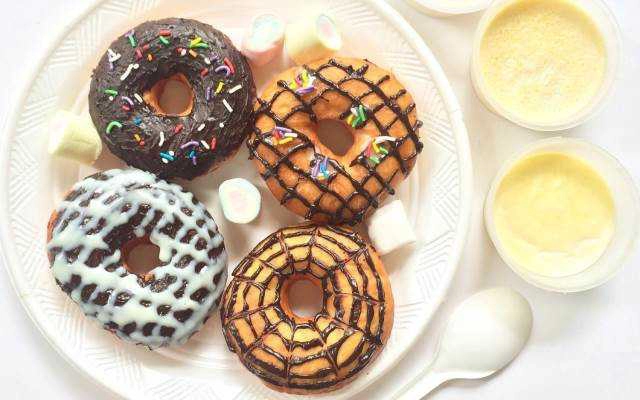 Shop online Dolfin House - Donut & Panna Cotta