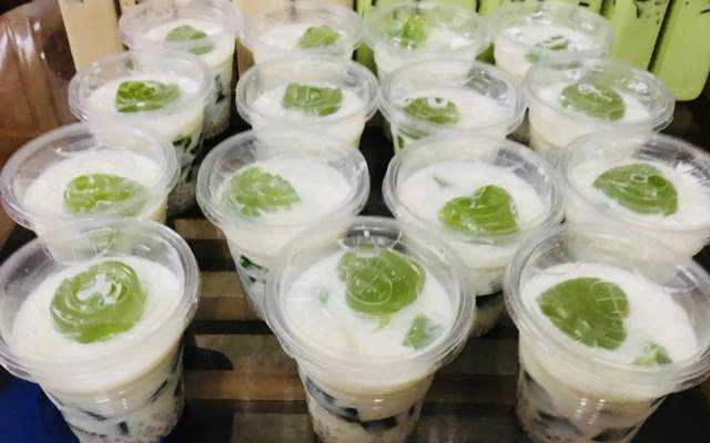 Shop online Mẹ Chip - Chè Dừa Non