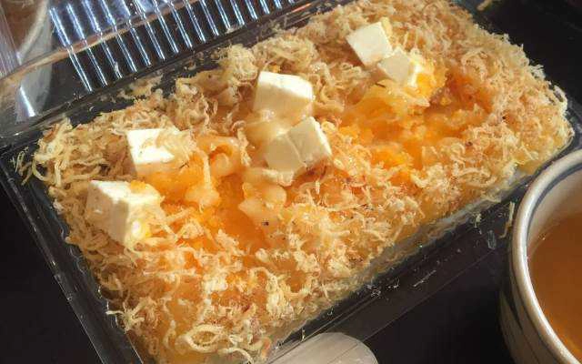 Shop online Phoenix Cake - Bông Lan Trứng Muối Online
