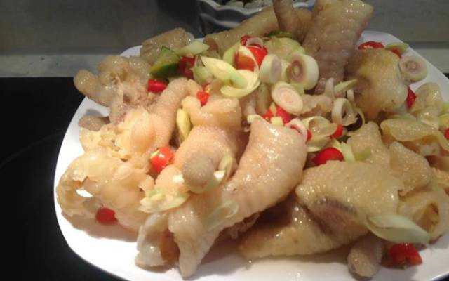 Shop online Plum House - Chân Gà Sả Ớt Online