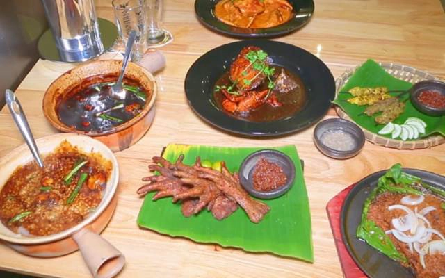 Quán Ăn Singwok - Phi tiêu Darts Bar - Singapore