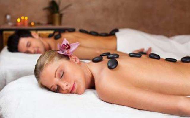 Six Pearl Spa