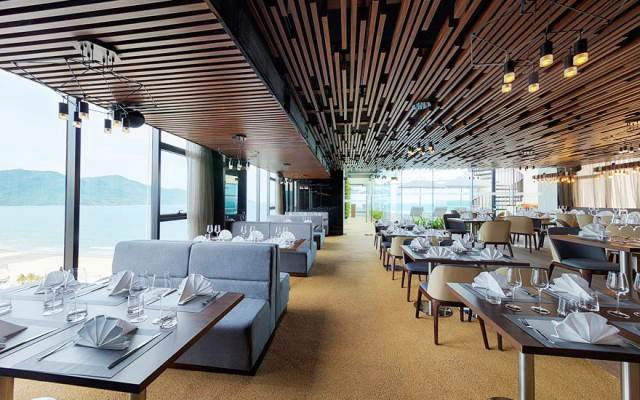 Nhà Hàng Sky Greek Restaurant - Belle Maison Parosand Danang Hotel