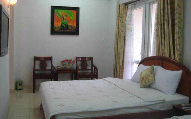 Sơn Nhạn Hotel