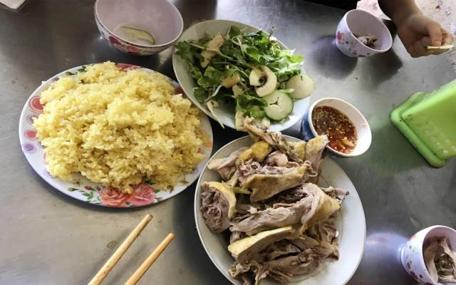 Quán Ăn Sơn Tuyền - Vịt Cỏ Các Món