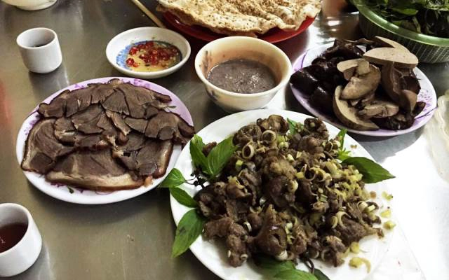 Sơn Vui - Thịt Chó Đủ Món