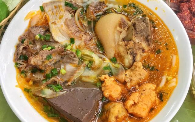 Quán Ăn Sông Hương - Bún Bò Huế - Hoàng Diệu