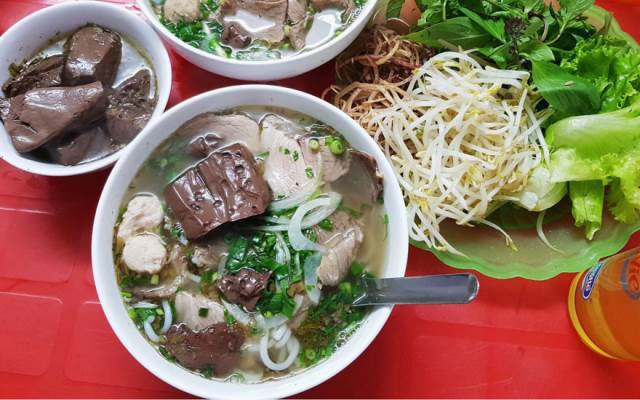 Quán Ăn Sông Hương - Bún Bò Huế - Vũ Tông Phan