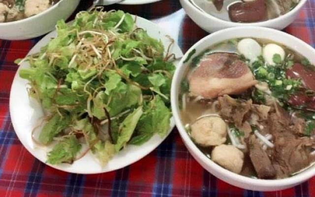 Sông Hương Quán - Bún Bò Huế, Nem Lụi & Nhậu 3 Miền