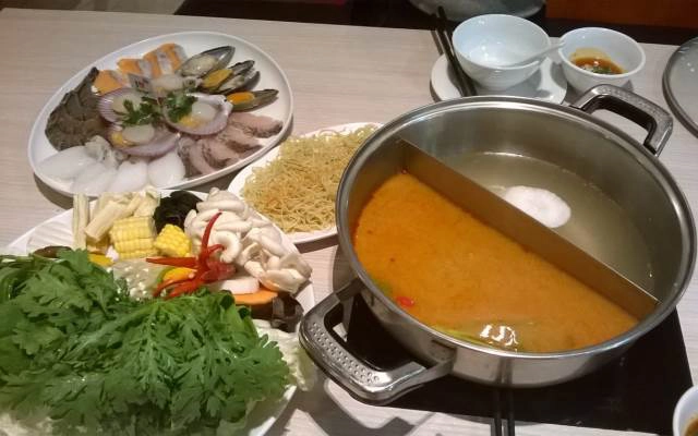 Quán Ăn Song Long Restaurant - Ẩm Thực Việt & Thái