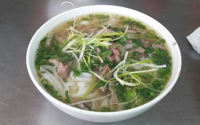 Quán Ăn Song Sinh - Phở Bò Gia Truyền