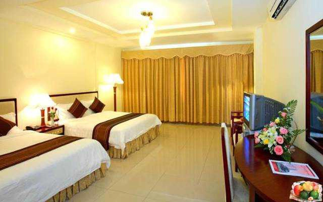 Star Hotel - Hòa Mã