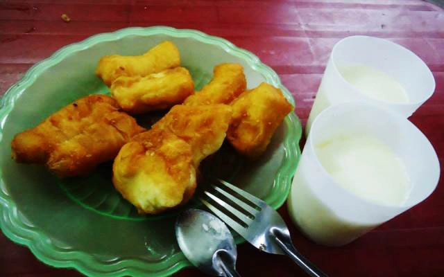 Quán Ăn Sữa Chua Đùi Gà - Hà Đông