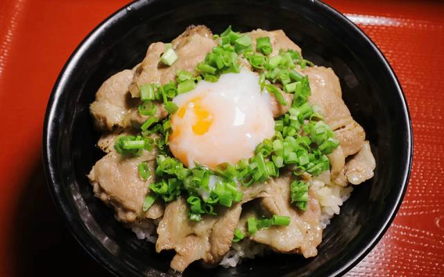 Nhà Hàng Sukiya - Cơm Bò Hầm & Mì Ramen - Lý Thái Tổ