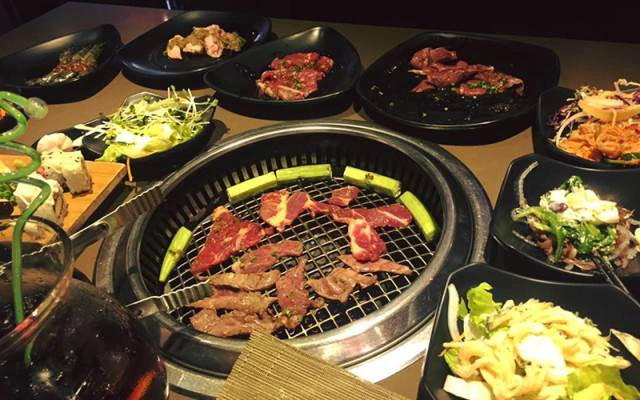 Sumo BBQ - Nhà Hàng Thịt Nướng Nhật Bản - Royal City