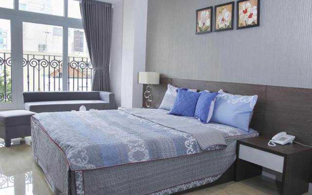 Sunny Serviced Apartment