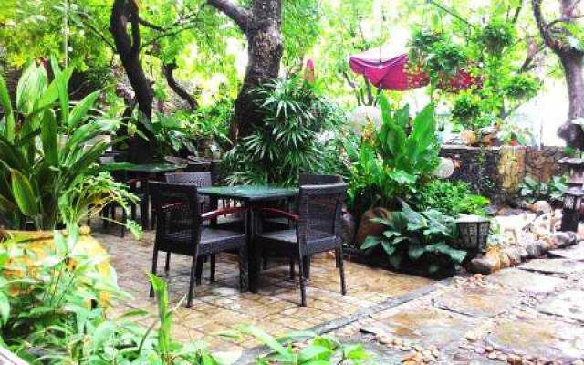 Suối Đá - Cafe Sân Vườn