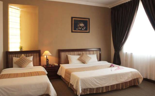 Suối Mơ Hotel
