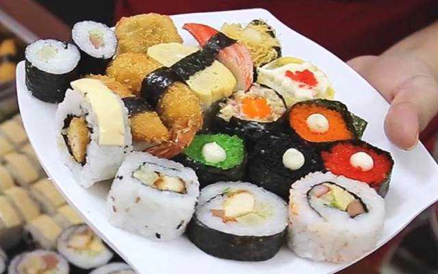 Sushi Viên & Ăn Vặt