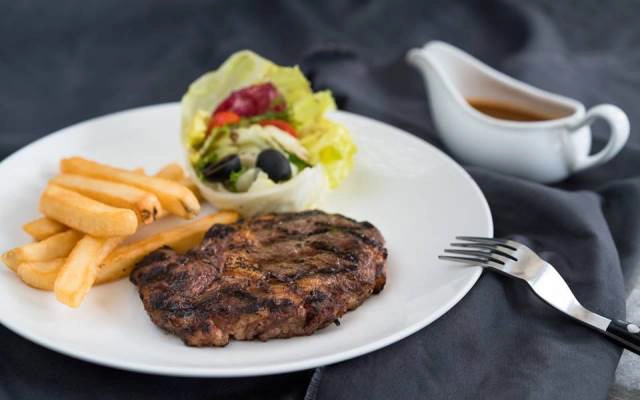 Quán Ăn T-House - Steak & Hotpot