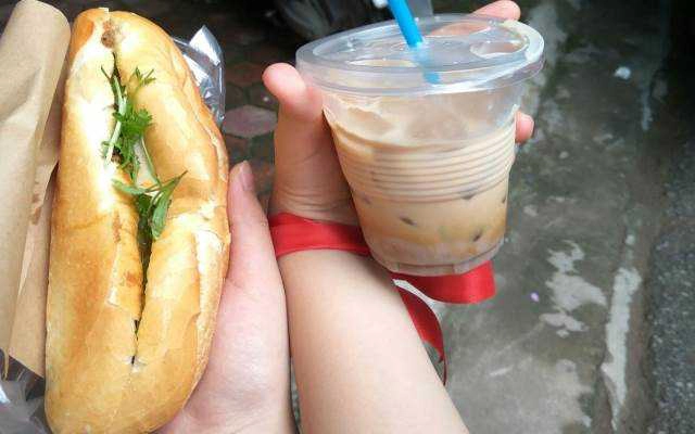 Thai's Cafe & Bánh Mì
