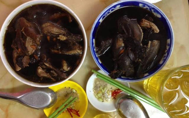 Quán Ăn Thanh Hiền - Gà Ác Tần, Bánh Cuốn Nóng