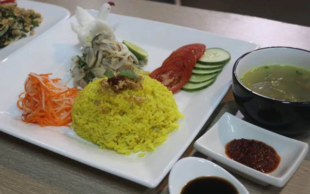 Quán Ăn Thảo Tùng - Phở Gà & Cơm Gà