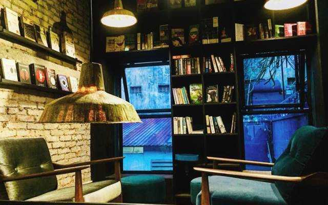The Hidden ElePhant - Books & Coffee