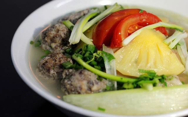Quán Ăn Thuý Hoàng - Bún Sườn Chua