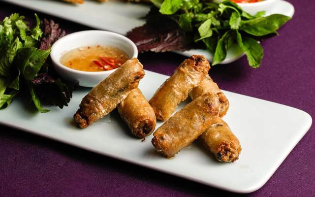 Nhà Hàng Tía Tô - Vietnamese Cuisine