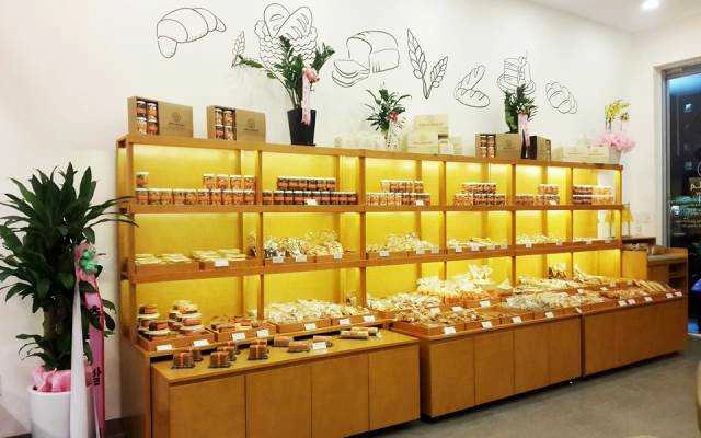 Tiệm Bánh Adela Bakery - Trần Nhân Tông
